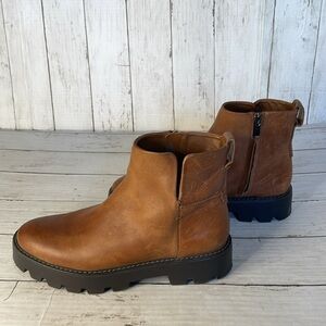 Franco Sarto Billie Lug Sole Butterscotch/Cognac Leather Ankle Platform Bootie
